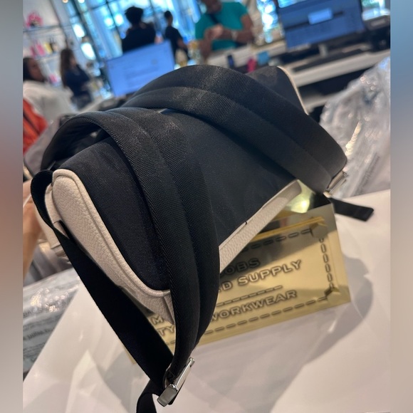 NWT! NEW! Marc Jacobs Leather Backpack -Small Cream Marshmallow - Picture 5 of 8